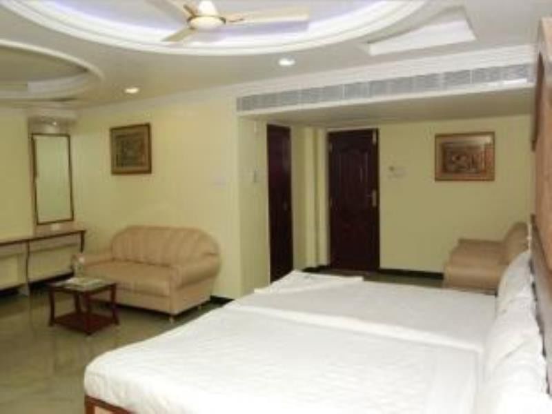 Shri Perumal Inn Pondicherry Luaran gambar